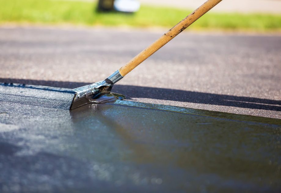sealcoating a driveway